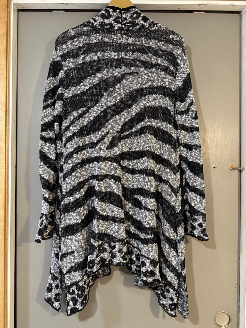 Ruby Rd. Animal Print Cardigan Black Gray Open Front Zebra Leopard - Picture 5 of 5